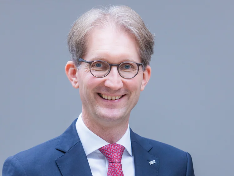 elexis CFO Koesfeld