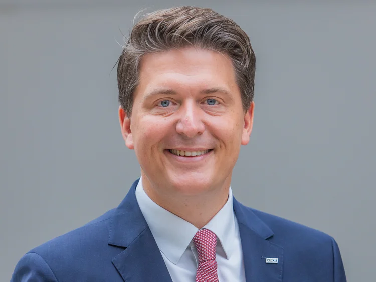 elexis CEO Heck
